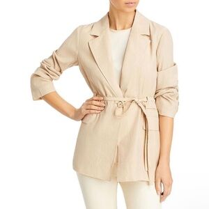 🚨NEVER WORN🚨 Avec Les Filles Crinkle Belted Blazer